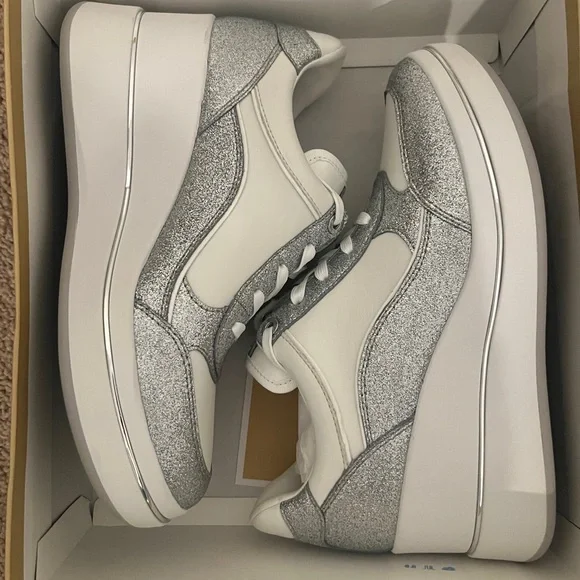 Michael Kors Womens Emmy Wedge Trainer - Picture 9 of 9